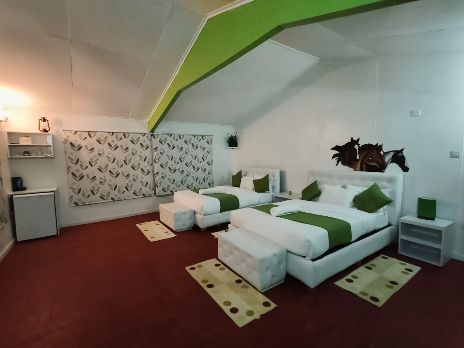 Twin Bed Cottage